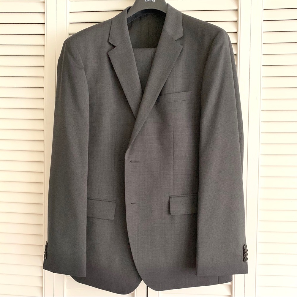 NWOT Hugo Boss grey suit